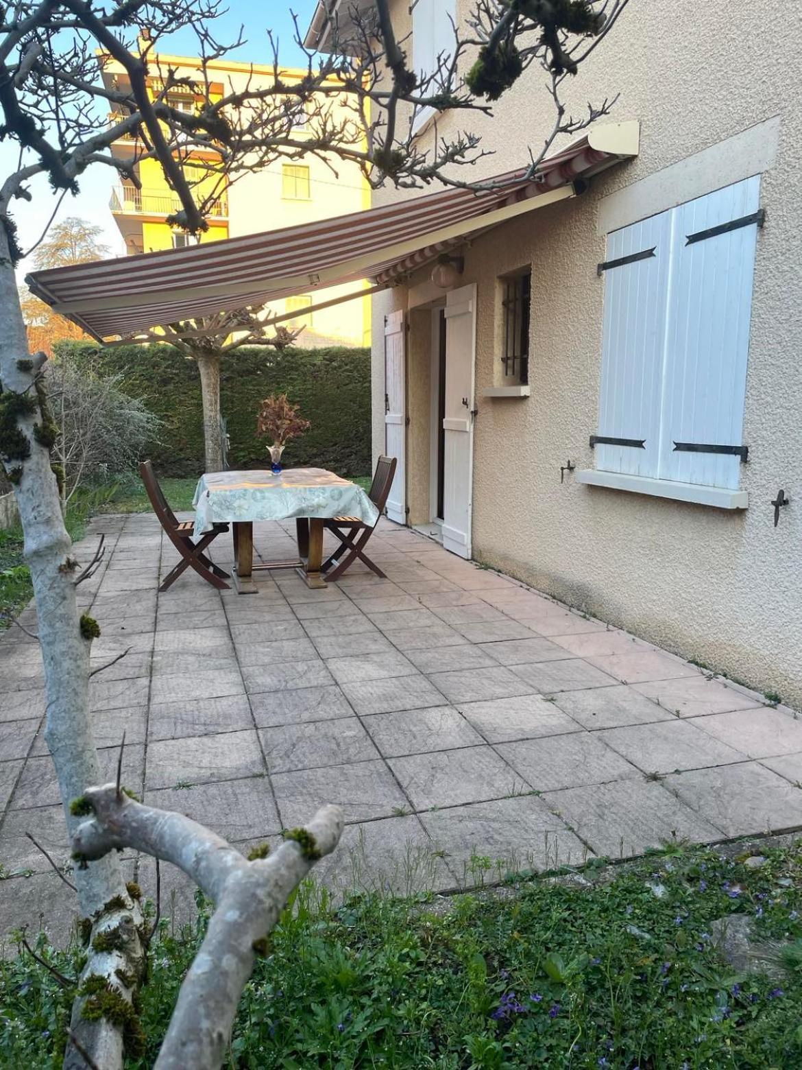 Appartement Dynamique Et Splendide à Bourgoin-Jallieu Extérieur photo