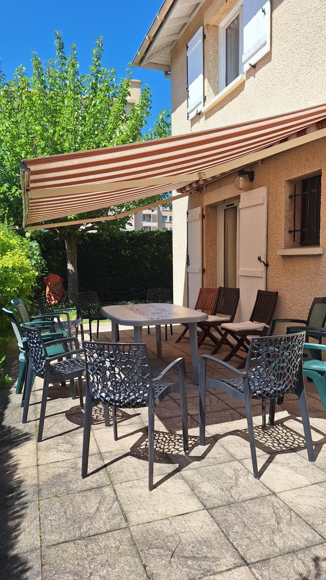Appartement Dynamique Et Splendide à Bourgoin-Jallieu Extérieur photo